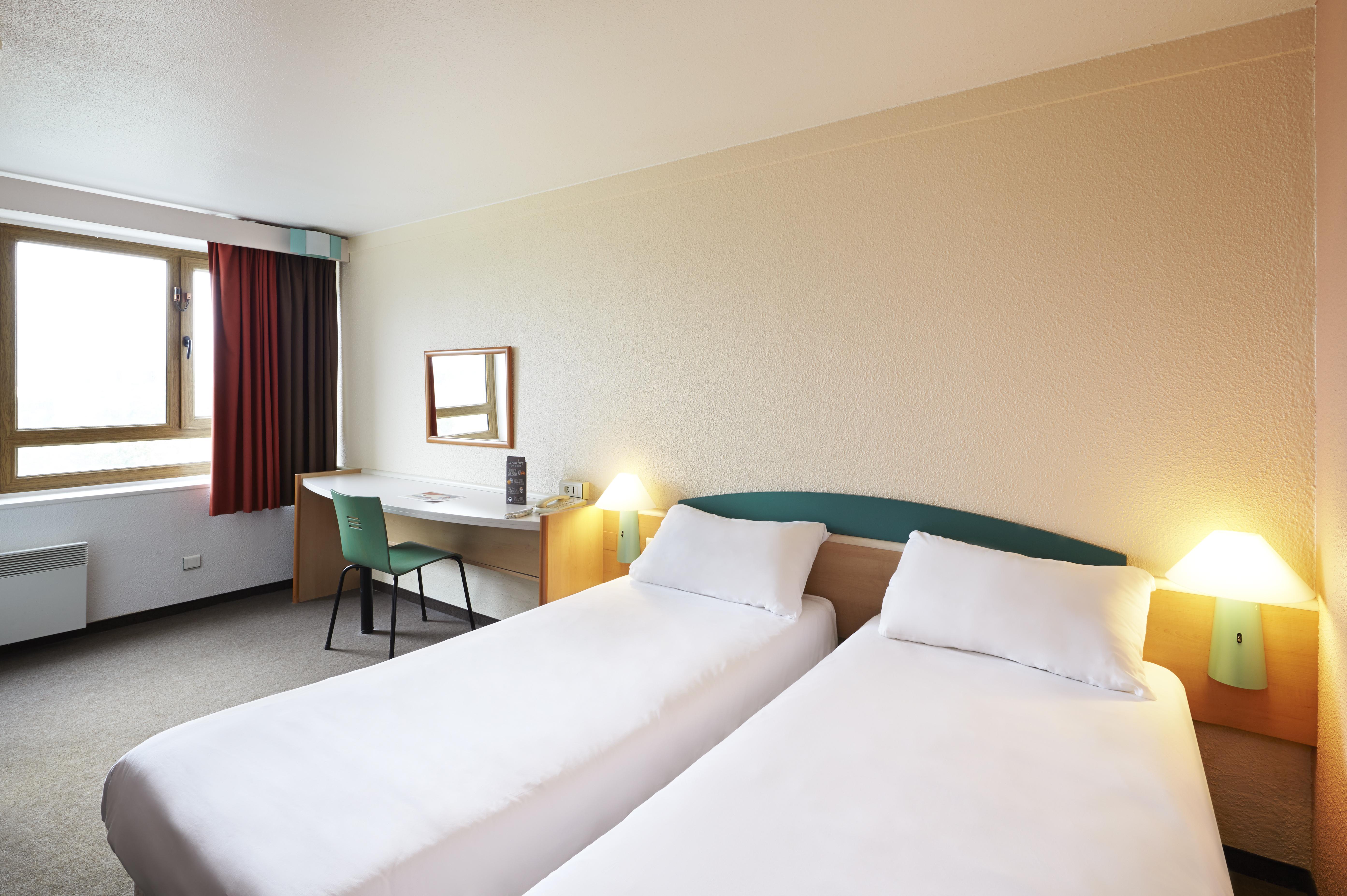Ibis Marne La Vallee Champs-Sur-Marne Esterno foto
